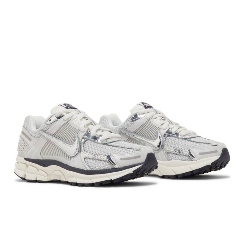 Nike Vomero 5